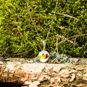 Naszyjnik artystyczny ręcznie malowany z różowym wrzosem