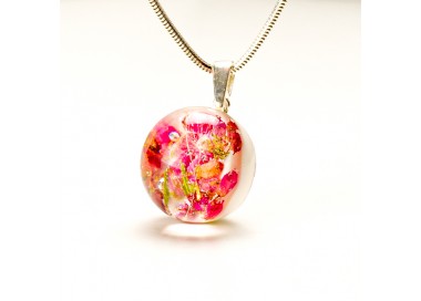 Naszyjnik kwiaty wrzośca w żywicy.