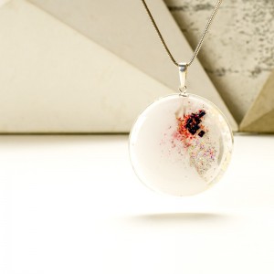 Oryginalna biżuteria artystyczna.