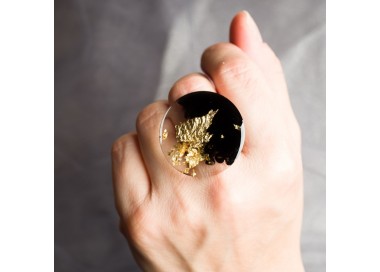 Złoty Pierścionek artystyczny "Podróż" z dużym czarno złotym oczkiem to biżuteria artystyczna 1