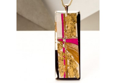 Biżuteria artystyczna - naszyjnik damski z dużą złoto-różowo-czarną zawieszką na złotym łańcuszku 1