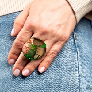 Biżuteria do jeansów, zielony pierścionek.