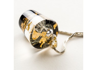 Dmuchawce w żywicy z płatkami złota.