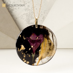 Naszyjnik malarski polskiej projektantki.