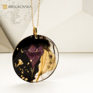 Naszyjnik malarski polskiej projektantki.