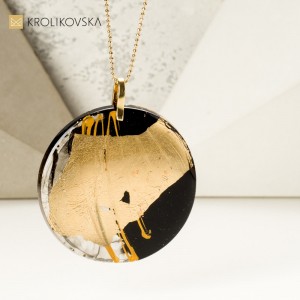 Naszyjnik malarski polskiej projektantki.