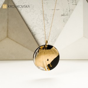 Naszyjnik malarski polskiej projektantki.