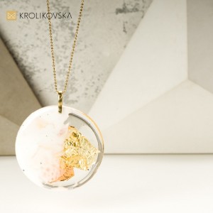 Złoto biały naszyjnik artystyczny polskiej projektantki.