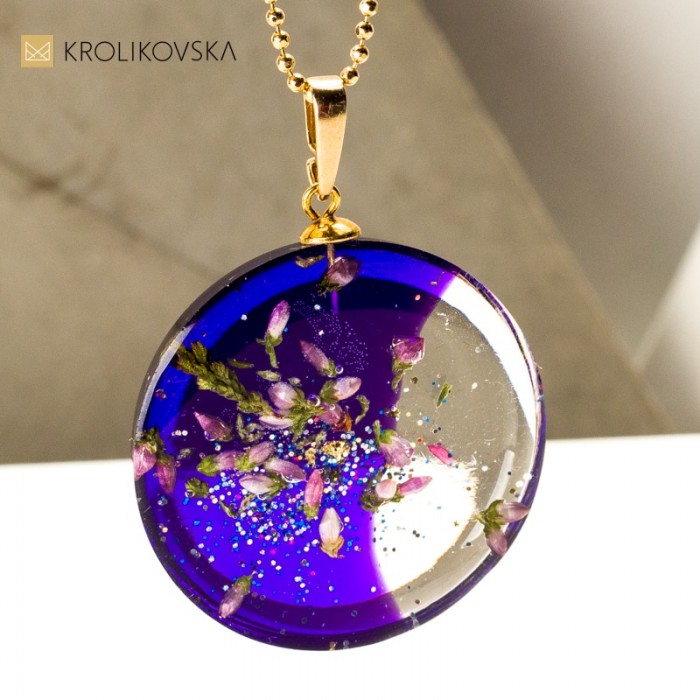 Artystyczna biżuteria ręcznie wykonana.