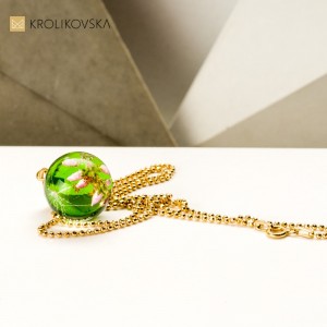 Biżuteria od polskich projektantów - zielony naszyjnik.