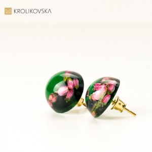 Kolczyki wkrętki koła zielone.