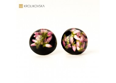 Kolczyki złocone wkrętki czarne z wrzosem.