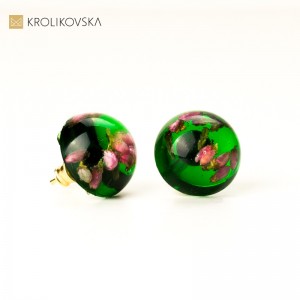 Kolczyki złocone wkrętki zielone do zielonej stylizacji.