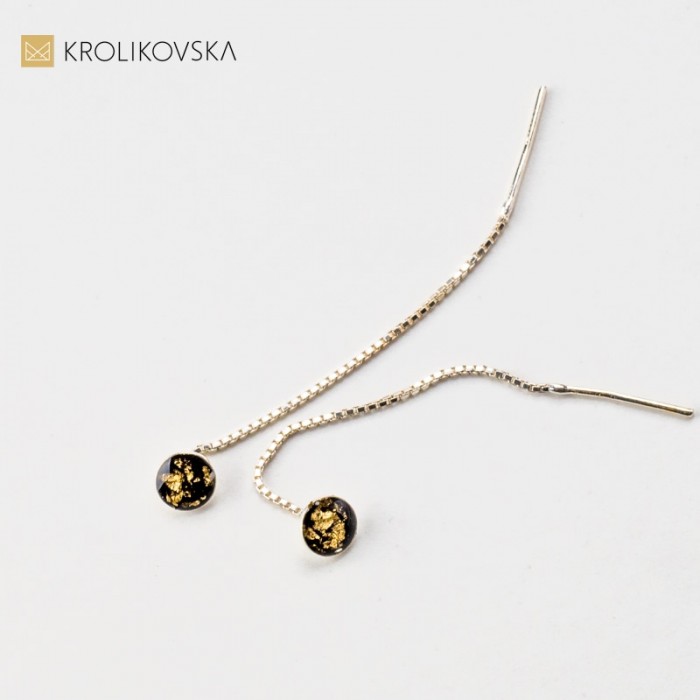 Kolczyki czarno srebrne wiszące.