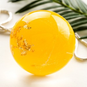 Duże żółte wisiorki na szyję, Polska biżuteria.