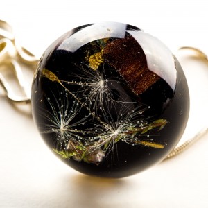 Czarny naszyjnik dla dziewczyny, Polska biżuteria.