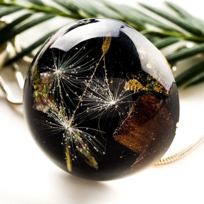 Czarny naszyjnik dla dziewczyny, Polska biżuteria.