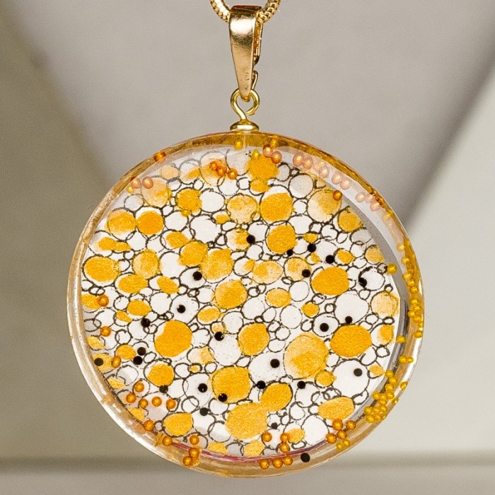 Nowoczesna biżuteria artystyczna, malarstwo " Bliskość".