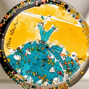 Naszyjnik malowany turkusowo złoty artystyczny ręcznie robiony na złotym łańcuszku 2