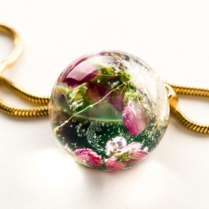 Pozłacany naszyjnik damski kolorowy, Polska biżuteria.