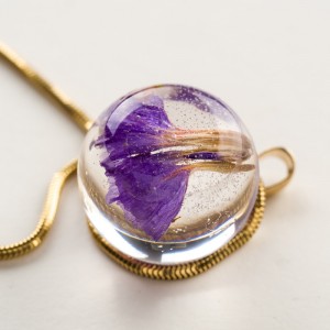 Pozłacany naszyjnik damski kwiatowy, Polska biżuteria.