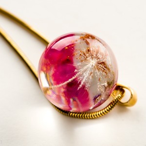 Pozłacany naszyjnik damski różowy, Polska biżuteria handmade.