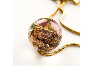 Pozłacany naszyjnik damski z kwiatami drewnem, Polska biżuteria.