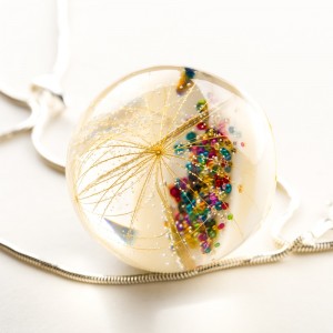 Srebrny łańcuszek damski z zawieszką- Polska biżuteria.