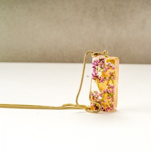 Polska biżuteria hand made biżuteria z motywem kwiatowym.