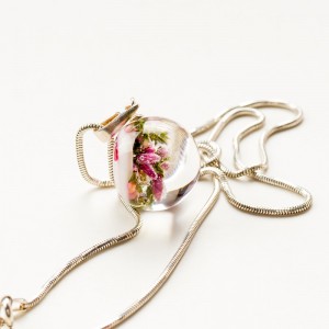 Biżuteria z kwiatów, Polska biżuteria hand made.