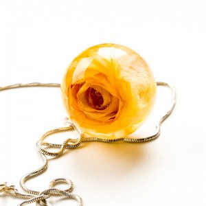 Polska biżuteria hand made z zółtą różą.