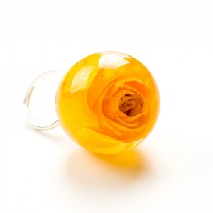 Biżuteria dla mamy z różą.