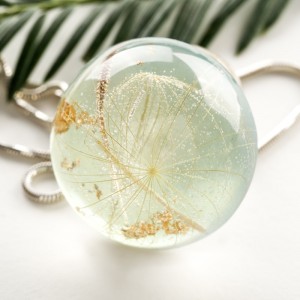 Biżuteria dla mamy z dmuchawcem.