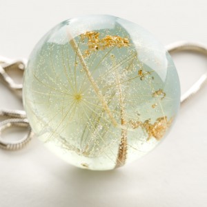 Biżuteria dla mamy z dmuchawcem.