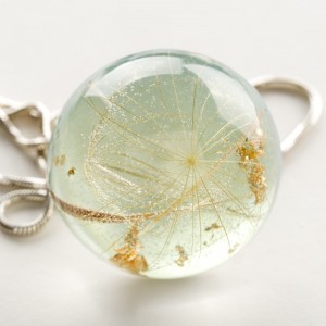 Biżuteria dla mamy z dmuchawcem.