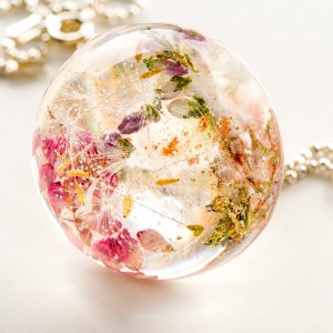 Biżuteria z żywicy, polska biżuteria handmade.