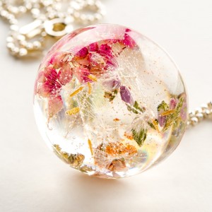 Biżuteria z żywicy, polska biżuteria handmade.