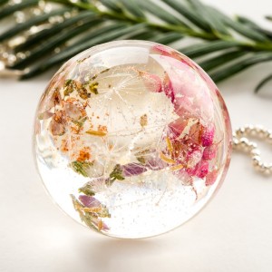 Biżuteria z żywicy, polska biżuteria handmade.