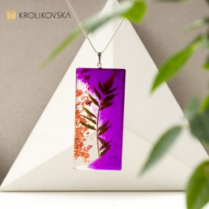 Fioletowy prostokątny naszyjnik artystyczny z prawdziwą paprotką