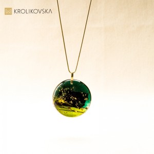 Zielona nowoczesna biżuteria artystyczna, Polska biżuteria.