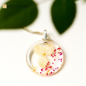 Wyjątkowa kolekcja biżuterii- naszyjnik kwiatowy.