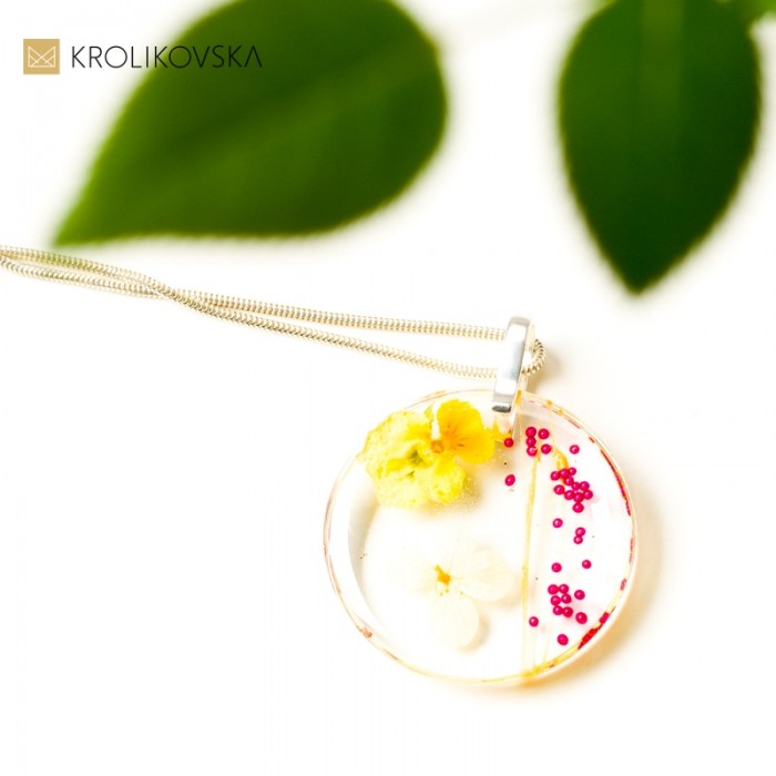 Biżuteria na sylwestra- elegancki naszyjnik.