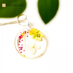 Biżuteria na sylwestra- elegancki naszyjnik.