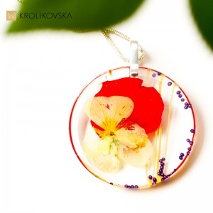 Geometryczna biżuteria- elegancki naszyjnik.