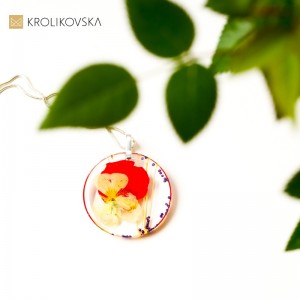 Geometryczna biżuteria- elegancki naszyjnik.