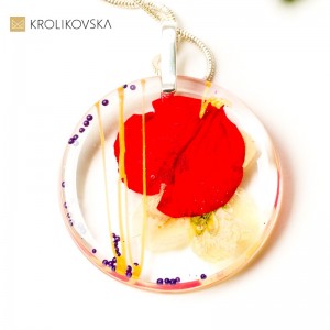 Geometryczna biżuteria- elegancki naszyjnik.