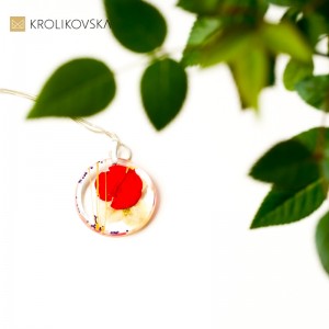 Geometryczna biżuteria- elegancki naszyjnik.