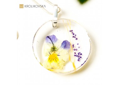 Biżuteria do sukienki ecru- elegancki naszyjnik.