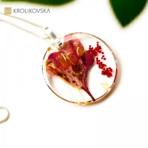 Prezent dla niej na urodziny elegancki naszyjnik.