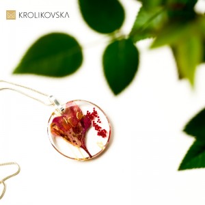 Prezent dla niej na urodziny elegancki naszyjnik.